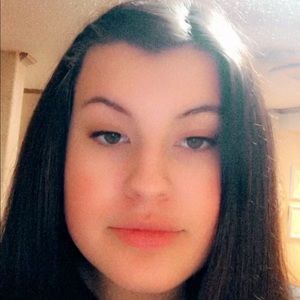 Meet your Posher, Jade